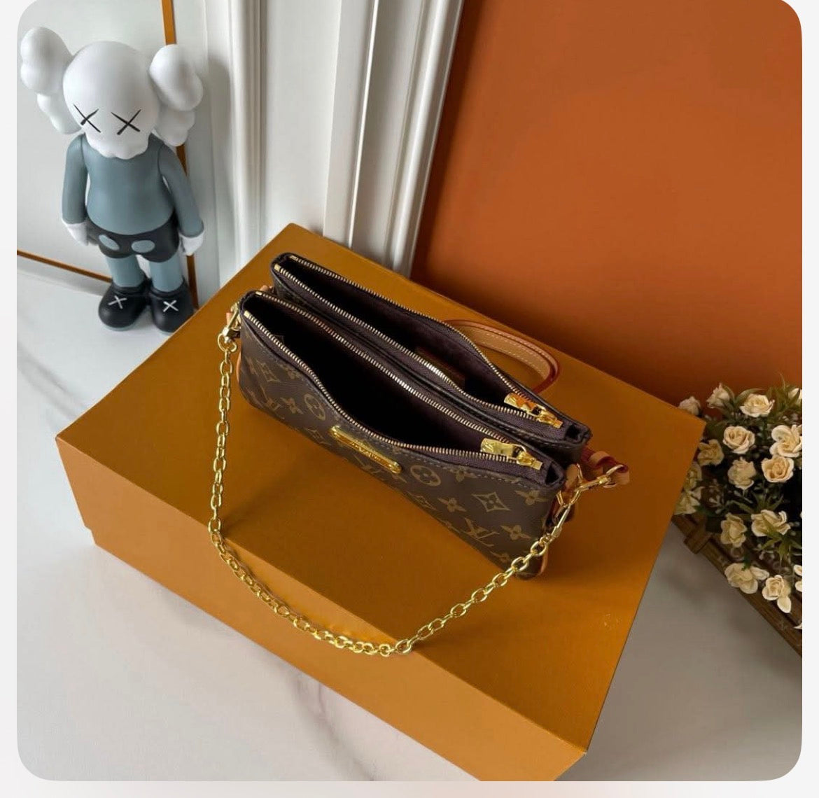 Luxury Monogram Print Shoulder Bag with Chain Strap for Women | Classic Everyday Handbag